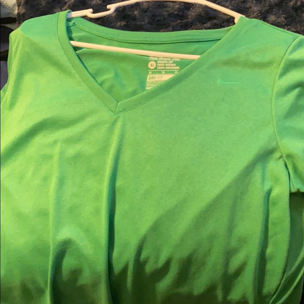 nike t